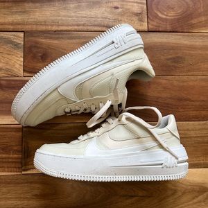 Nike Air Force 1 PLT.AF.ORM— color “Fossil”
